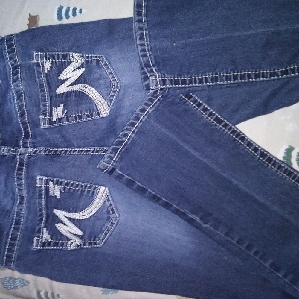 4 pair size 26 or 1/2 jeans